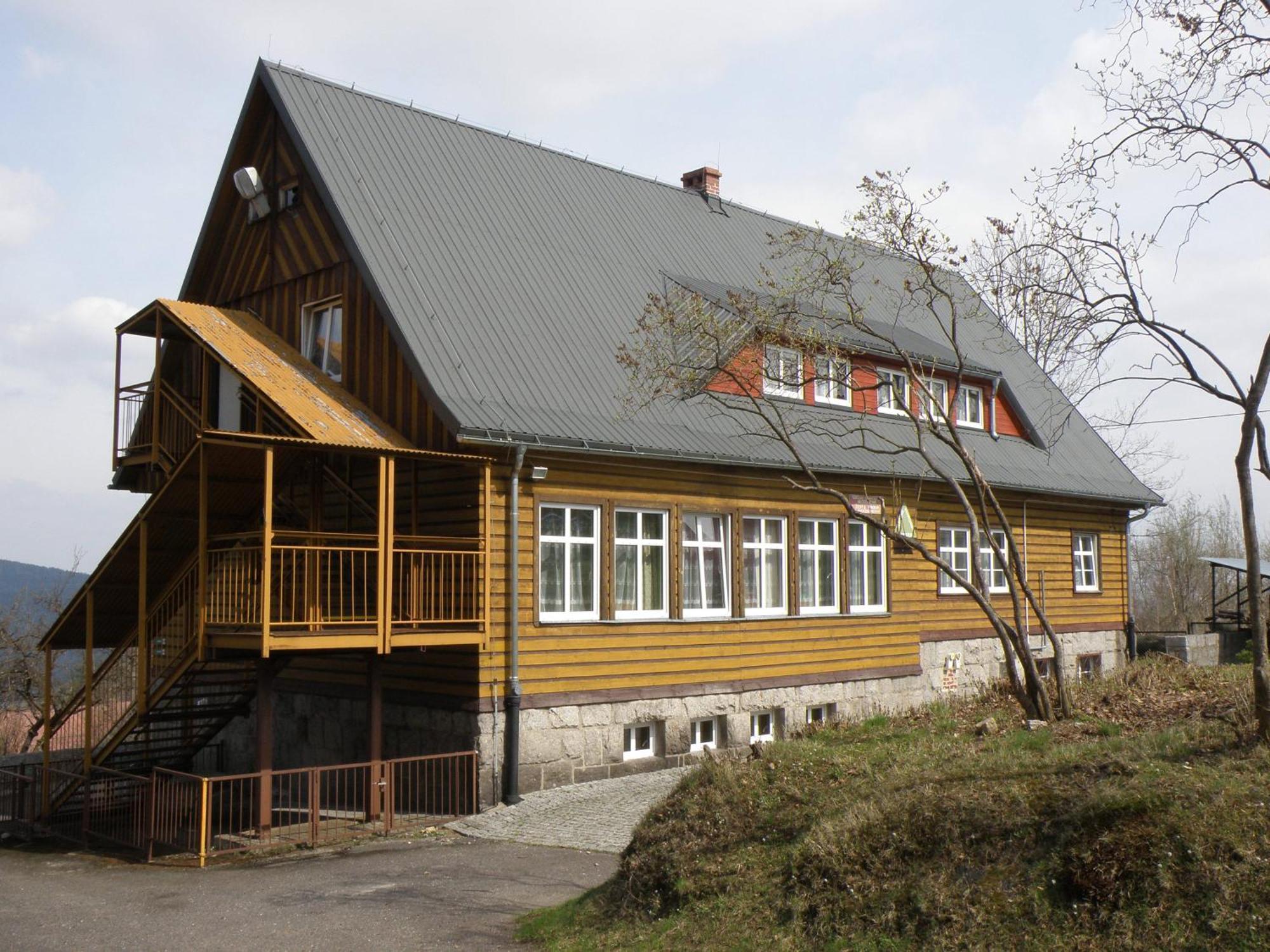Hostel Szkolne Schronisko Mlodziezowe Zloty Widok Piechowice  Exterior foto