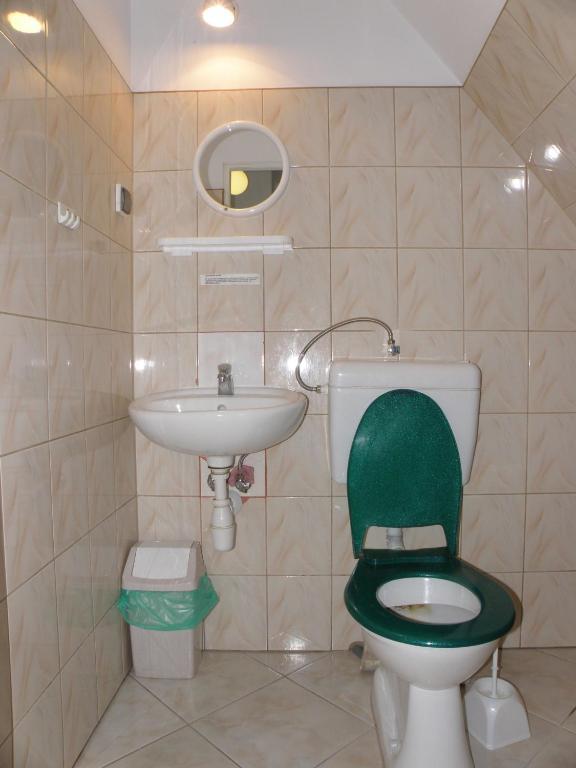 Hostel Szkolne Schronisko Mlodziezowe Zloty Widok Piechowice  Exterior foto